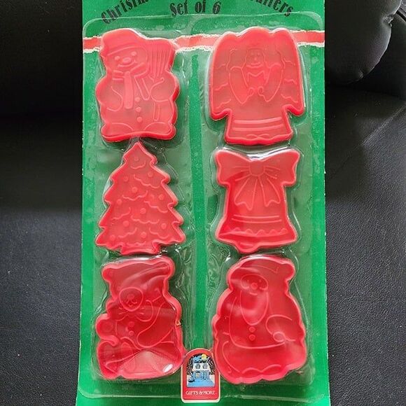Vintage Christmas Cookie Cutters, Snowman Angel Tree Bell Teddy Bear Santa Claus - Picture 1 of 3